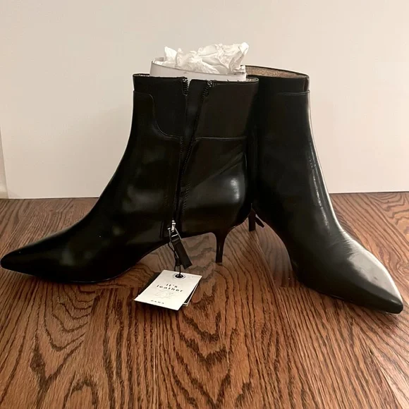 NWT ZARA Ankle Boot - Picture 1 of 2